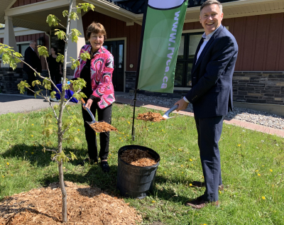 Tree dedication marks memorial milestone at Kemptville funeral home